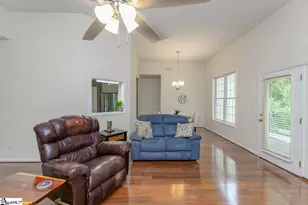 131 Lauren Wood Cir, Taylors, SC 29687 - Photo 4