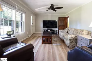 200 Pine Wood Dr, Greenville, SC 29607 - Photo 8