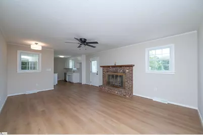 115 Wolfe Road, Greer, SC 29650 - Photo 8