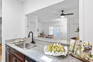 233 N Main St, Greenville, SC 29601 - Photo 14