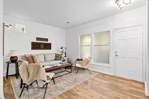 233 N Main St, Greenville, SC 29601 - Photo 6
