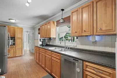 200 Belmont Stakes, Clinton, SC 29325 - Photo 10