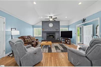 200 Belmont Stakes, Clinton, SC 29325 - Photo 6