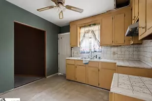 687 Wesgar Ave, Eutawville, SC 29048 - Photo 10