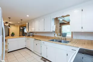 1112 Old Gunter Rd, Piedmont, SC 29673 - Photo 10