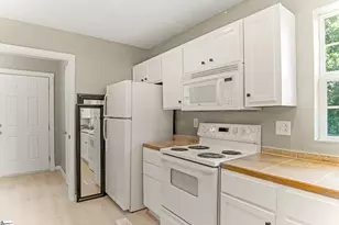 250 Cedar St, Spartanburg, SC 29307 - Photo 14