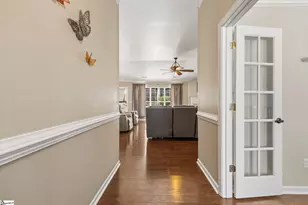 315 Oakboro Ln, Simpsonville, SC 29680 - Photo 4