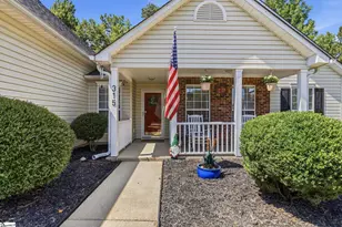 315 Oakboro Ln, Simpsonville, SC 29680 - Photo 2