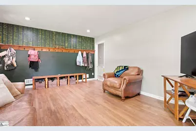229 Mohawk Drive, Spartanburg, SC 29301 - Photo 6