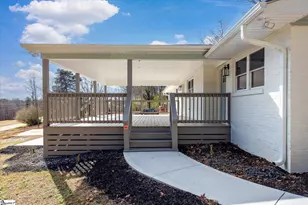 101 Fairview Dr, Greenville, SC 29609 - Photo 4