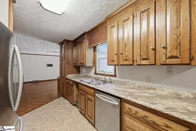 3184 N Hwy 14, Greer, SC 29651 - Photo 16