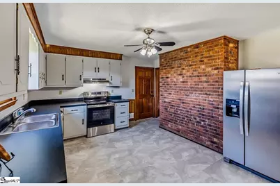 1326 Mount Zion Road, Spartanburg, SC 29303 - Photo 12