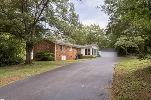 500 W Rutherford St, Landrum, SC 29356 - Photo 2