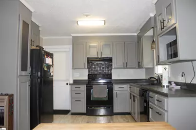 1117 Farrs Bridge Road, Greenville, SC 29611 - Photo 4