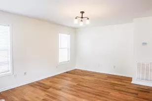 12 Fleming St, Greenville, SC 29607 - Photo 2