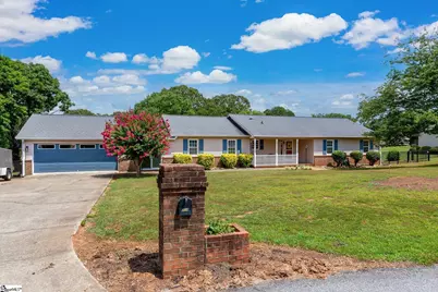 208 Pineview Drive, Pelzer, SC 29669 - Photo 2