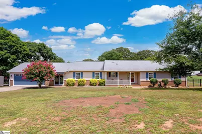 208 Pineview Drive, Pelzer, SC 29669 - Photo 1