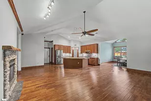 102 Gresham Rd, Simpsonville, SC 29681 - Photo 10