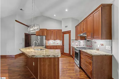 102 Gresham Road, Simpsonville, SC 29681 - Photo 14