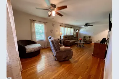 13359 Highway 221, Enoree, SC 29335 - Photo 4