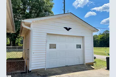 13359 Highway 221, Enoree, SC 29335 - Photo 20