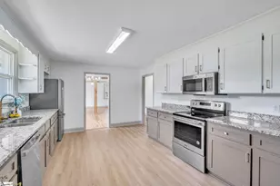 919 Hampton Rd, Lyman, SC 29365 - Photo 6
