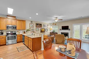 205 Shady Grove Dr, Simpsonville, SC 29681 - Photo 12