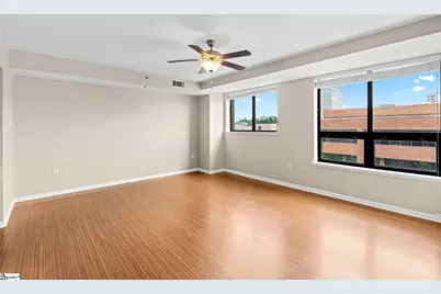100 E Washington Street #Unit 63, Greenville, SC 29601 - Photo 12