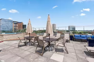 100 E Washington St, Greenville, SC 29601 - Photo 24