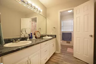 5 Notre Dame Dr, Greenville, SC 29617 - Photo 14