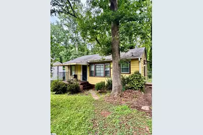 106 Prancer Avenue, Greenville, SC 29605 - Photo 1