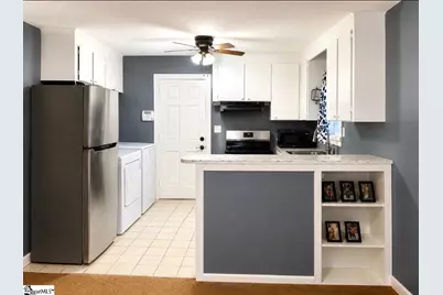 106 Prancer Avenue, Greenville, SC 29605 - Photo 2