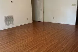 104 Country Cove Ln, Greer, SC 29651 - Photo 2