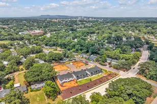 9 Hawthorne Ln, Greenville, SC 29605 - Photo 4