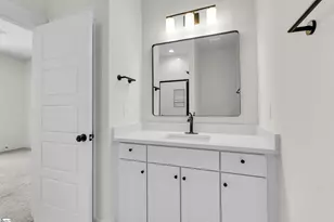 9 Hawthorne Ln, Greenville, SC 29605 - Photo 24