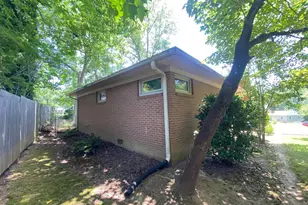 204 Glendale Ave, Laurens, SC 29360 - Photo 4
