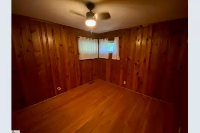 204 Glendale Avenue, Laurens, SC 29360 - Photo 12