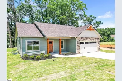 110 Saluda Street, Belton, SC 29672 - Photo 2
