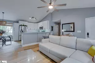 22 Lantern Ln, Greer, SC 29651 - Photo 4