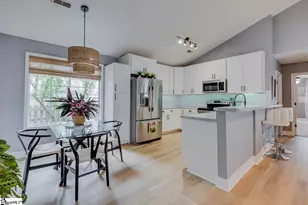22 Lantern Ln, Greer, SC 29651 - Photo 6