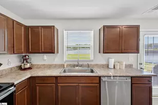 2034 Evanston Dr, Wellford, SC 29385 - Photo 16