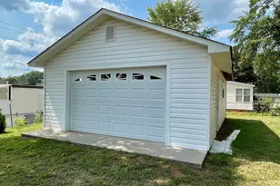 416 S Kentucky Ave, Chesnee, SC 29323 - Photo 32
