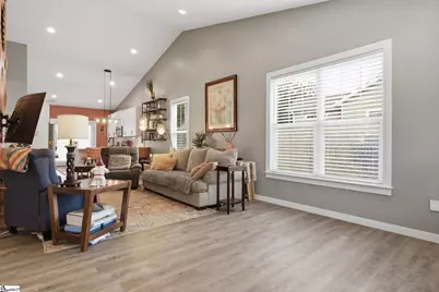17 Owens Street, Greenville, SC 29611 - Photo 6