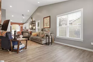 17 Owens St, Greenville, SC 29611 - Photo 6