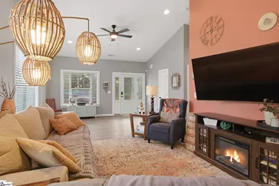 17 Owens Street, Greenville, SC 29611 - Photo 8