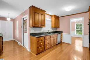 204 Montclair Rd, Greer, SC 29651 - Photo 24