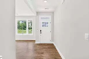 574 Woodcot Dr, Woodruff, SC 29388 - Photo 4