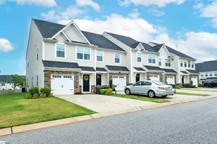 411 Huntingdale Pl, Simpsonville, SC 29681 - Photo 2