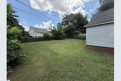 402 Florence Street, Clinton, SC 29335 - Photo 22