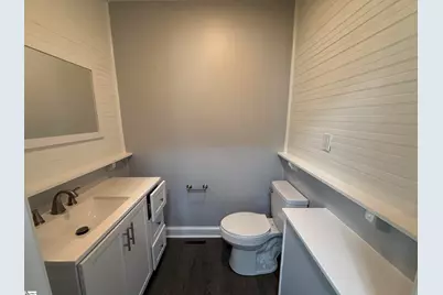 402 Florence Street, Clinton, SC 29335 - Photo 10